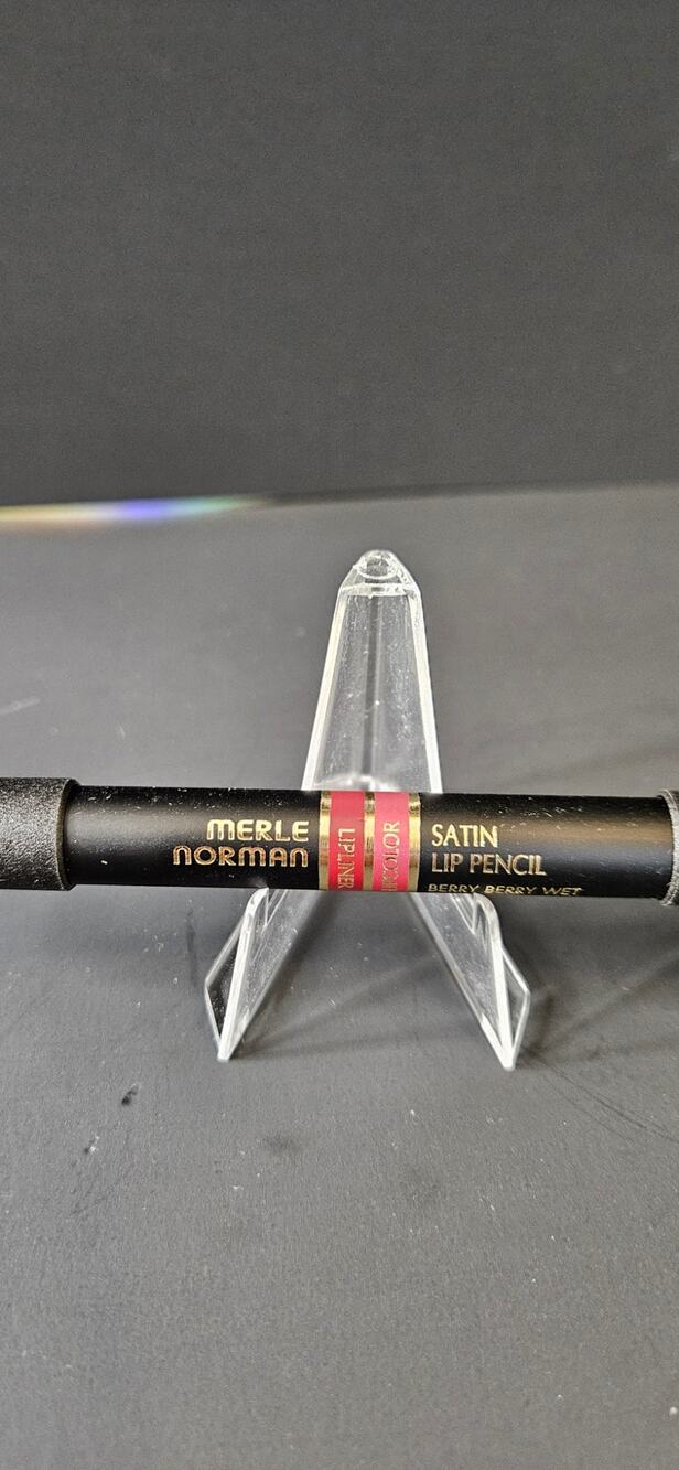 Merle Norman Satin Lip Pencil Plus Berry Berry Wet 17200